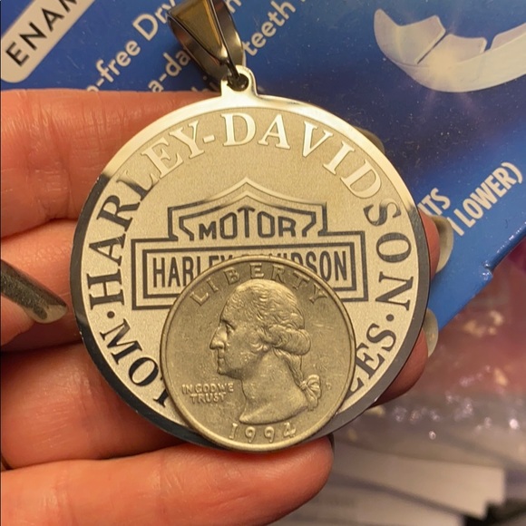 Limited! Men’s HD Necklace - Picture 4 of 5